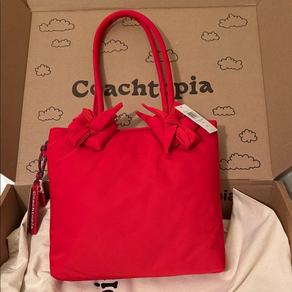 ❤️ Coach‎ NWT Coachtopia Red Loop Small Tote With Heart Appliqué - Picture 7 of 12